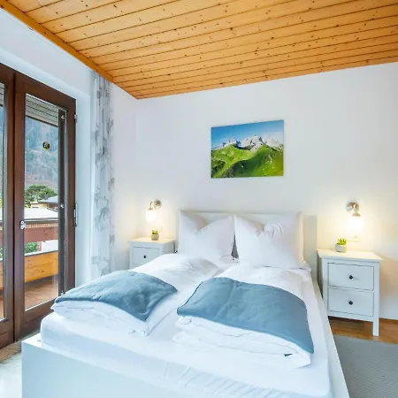Linde Chalet