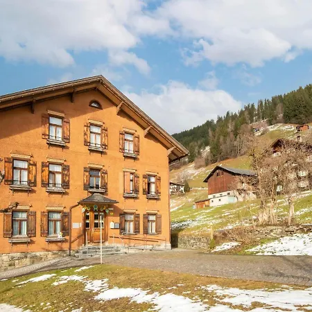 Linde Chalet